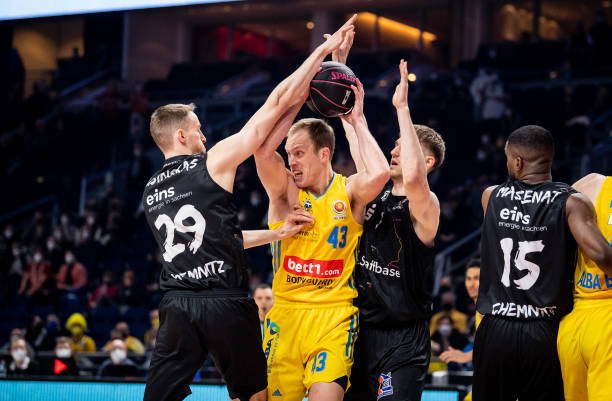 也让曼城感 也让曼城感