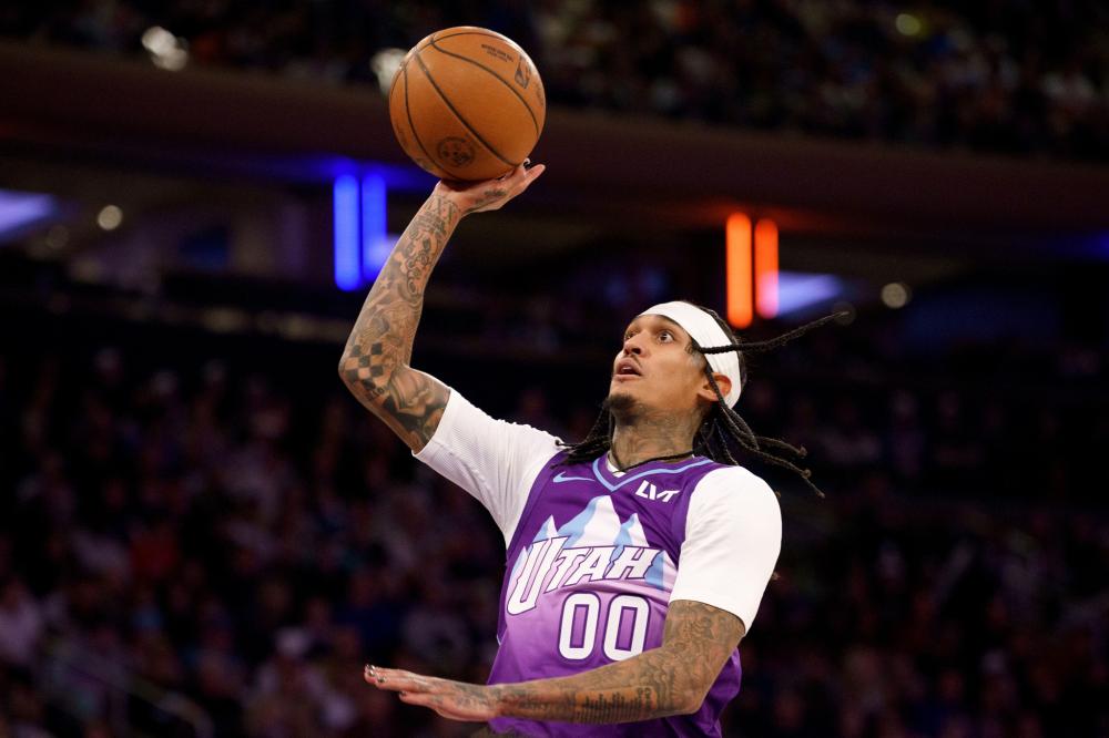 库里垂头丧 库里垂头丧