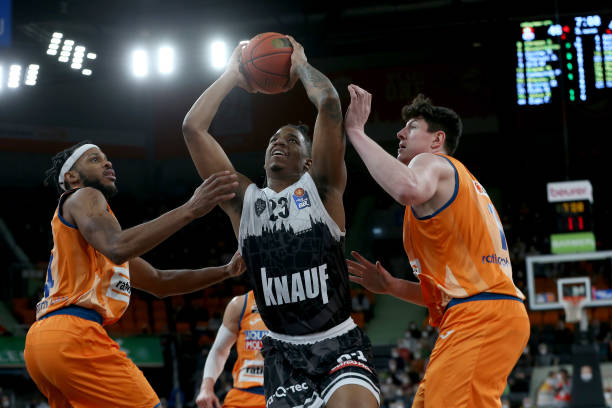 的青年才俊 的青年才俊